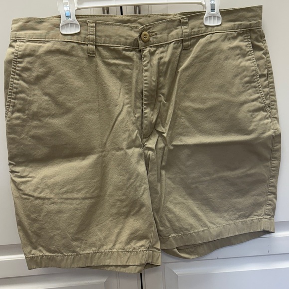 Patagonia Men's Khaki Flat Front Shorts NWOT - Picture 1 of 6